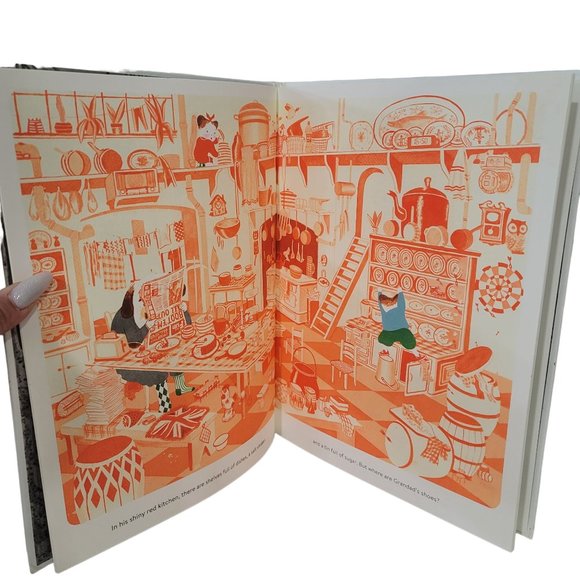 Lost house seek and find colorfull oversize grandpa grandchild hard back book - Picture 4 of 8